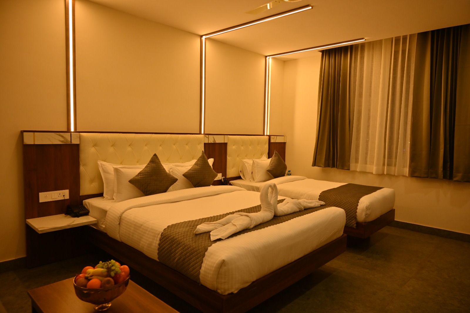 Deluxe Room - Shri Devi Comforts Inn